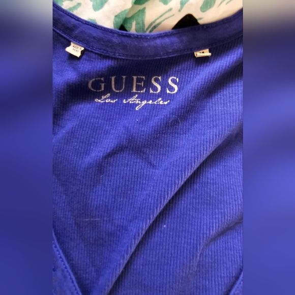Guess top - Picture 2 of 3